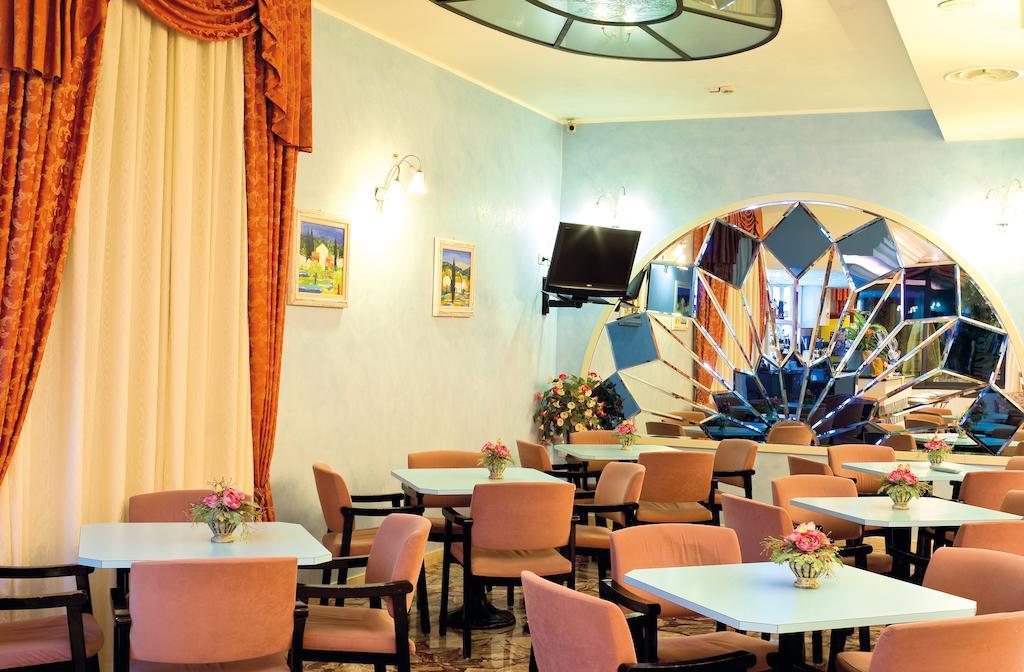 Hotel Pineta Bellaria-Igea Marina Exterior photo